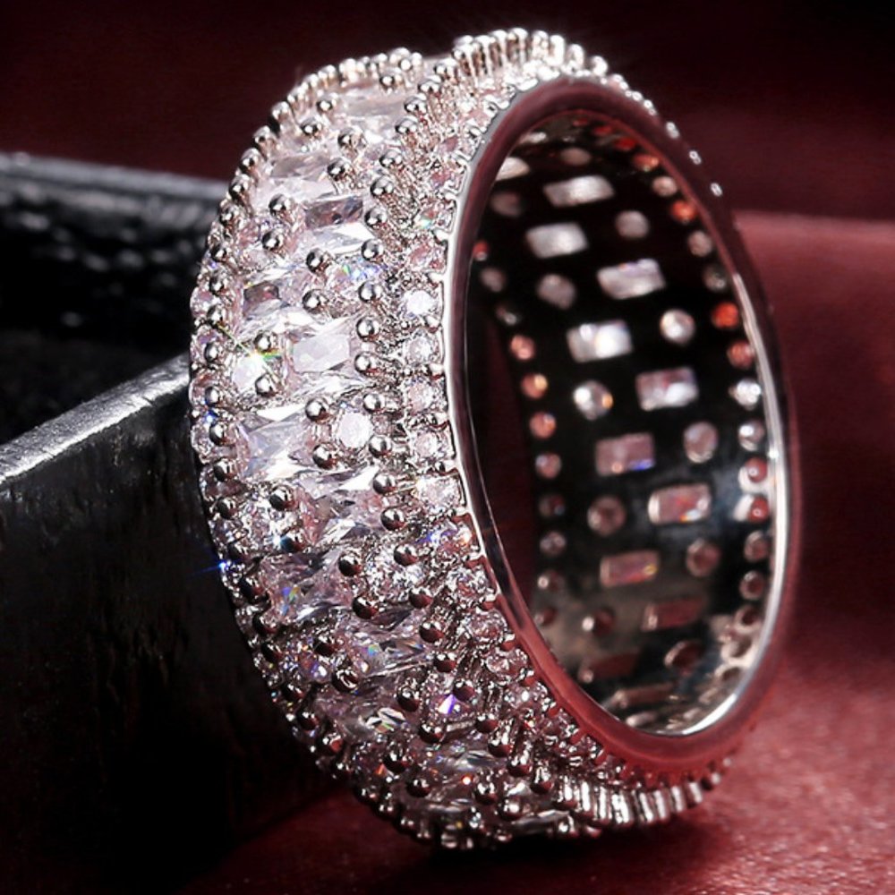 *NEW*925 Silver Luxury Diamond Ring - Picture 1 of 7